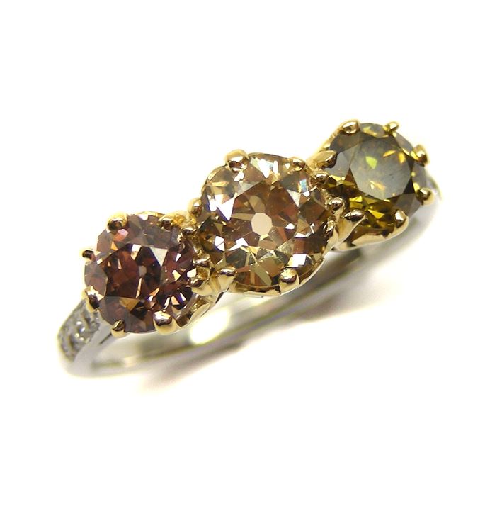 Three stone coloured diamond ring | MasterArt